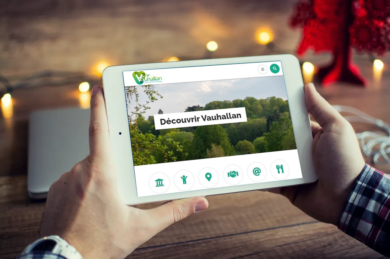 Page d'accueil du site de la ville de Vauhallan, client Sempleo.